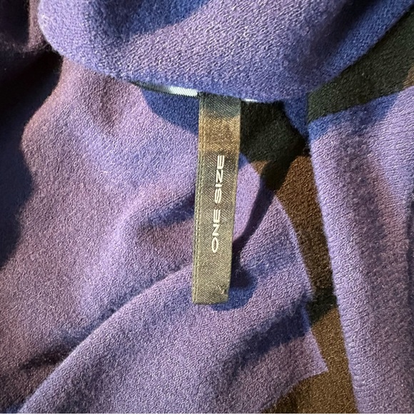 Sarah Pacini Blue and Black Tunic-Style Sweater O/S - Picture 7 of 8